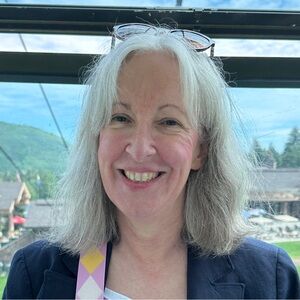 Meet your Posher, Mia